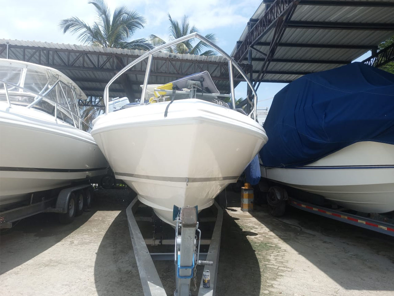 inside marina of santa marta boat rentals